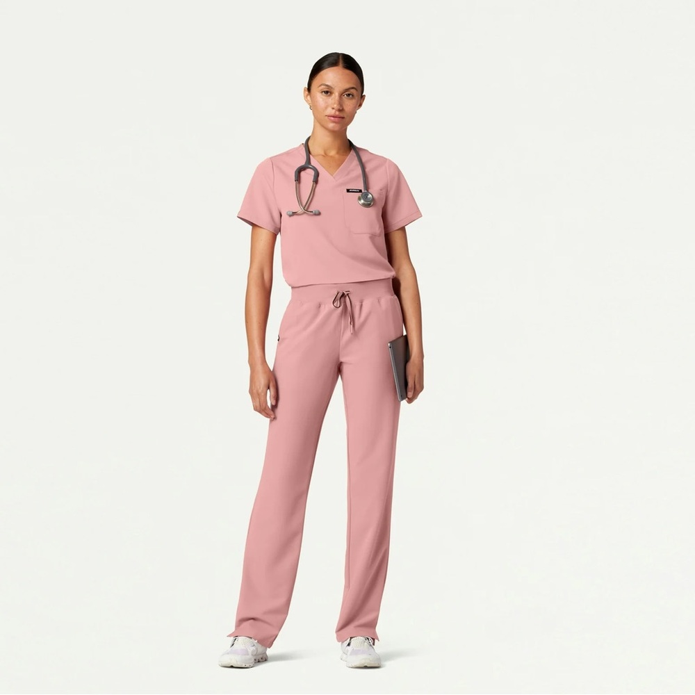 Jaanuu Ava Essential Scrub Set